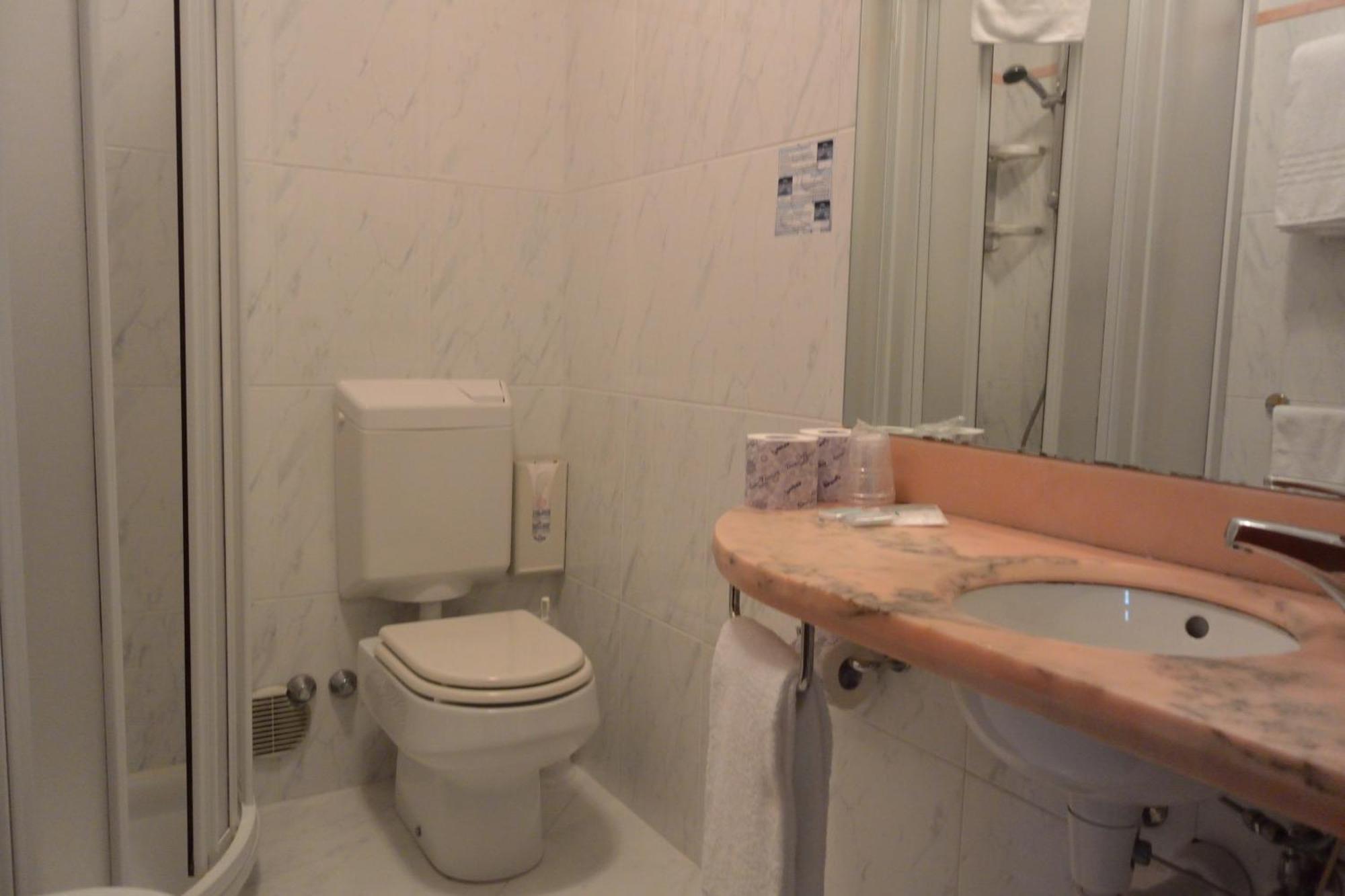 Hotel Alisei ลินญาโน ซับเบียโดโร ห้อง รูปภาพ