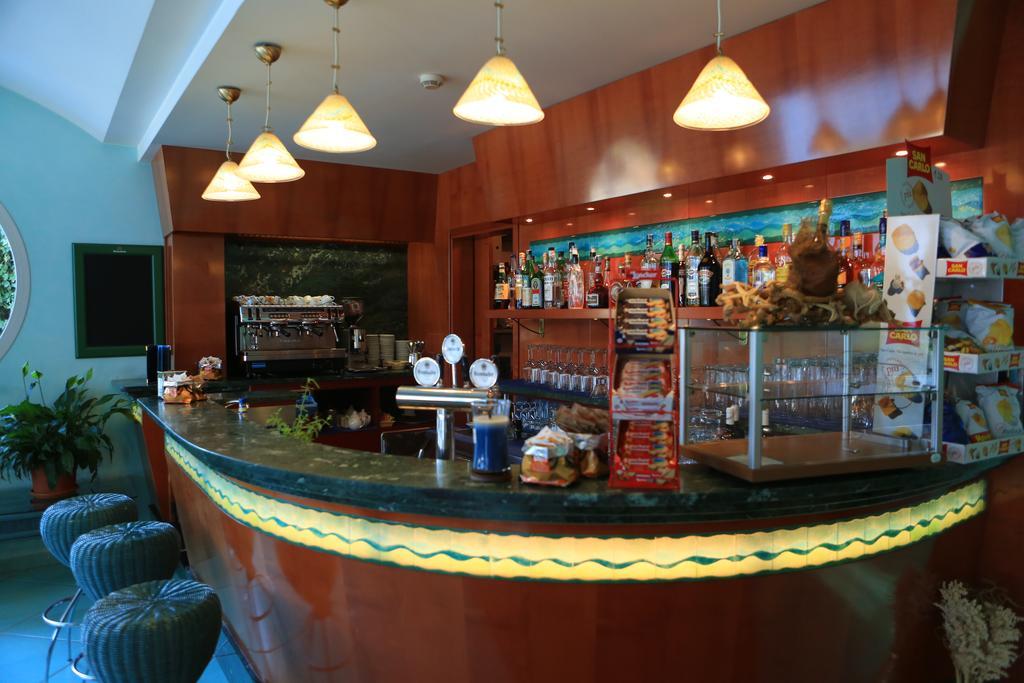 Hotel Alisei ลินญาโน ซับเบียโดโร ภายนอก รูปภาพ