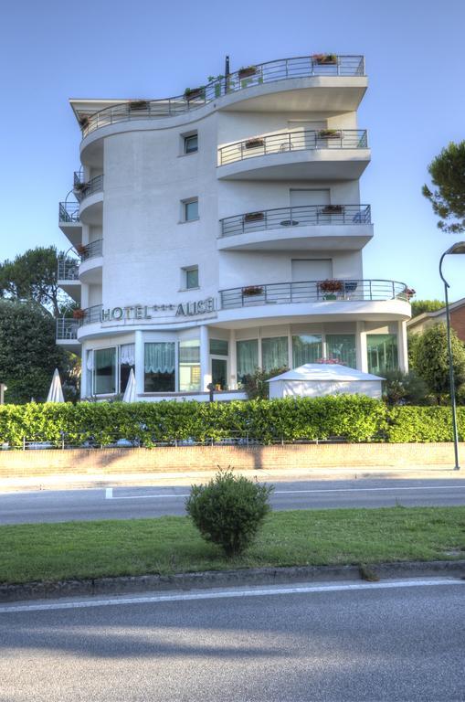 Hotel Alisei ลินญาโน ซับเบียโดโร ภายนอก รูปภาพ